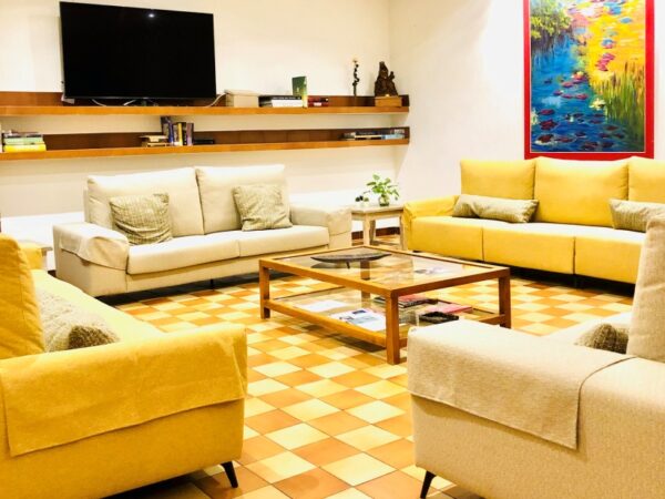 Con Cet-Beldar descubrirás un lugar donde hacer compatible tus estudios con un trabajo profesional, que te permita cubrir tus gastos de alojamiento universitario en Valladolid